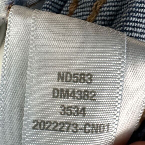 Good American Jeans Good Legs Crop Distressed Skinny Jeans Size 0/25 - Picture 12 of 13